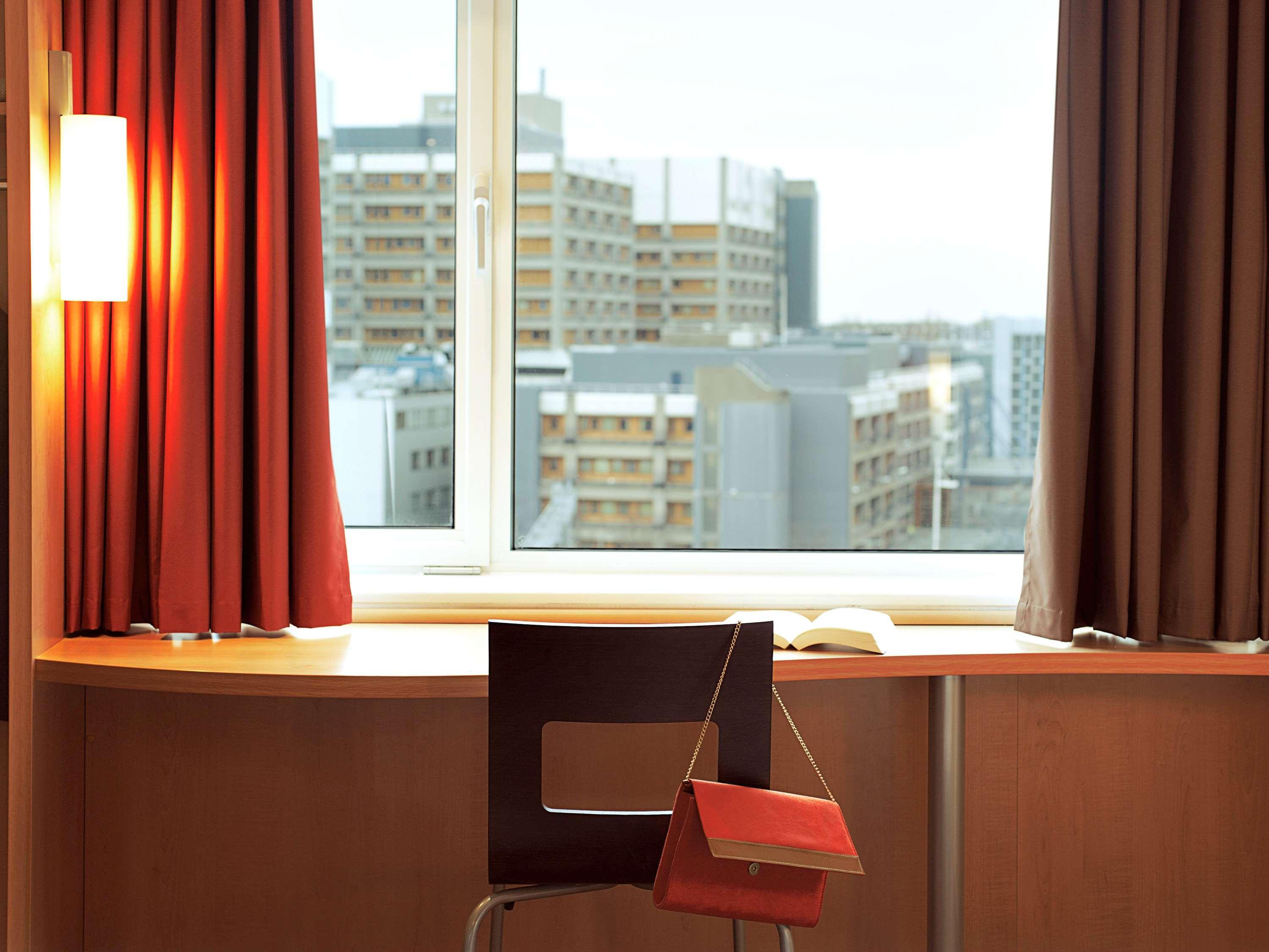 Ibis Centre Gare Hotel 3*
